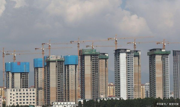 炒股最好用的手机软件 昆明经济转型之困：从人口、产业到债务的多维挑战